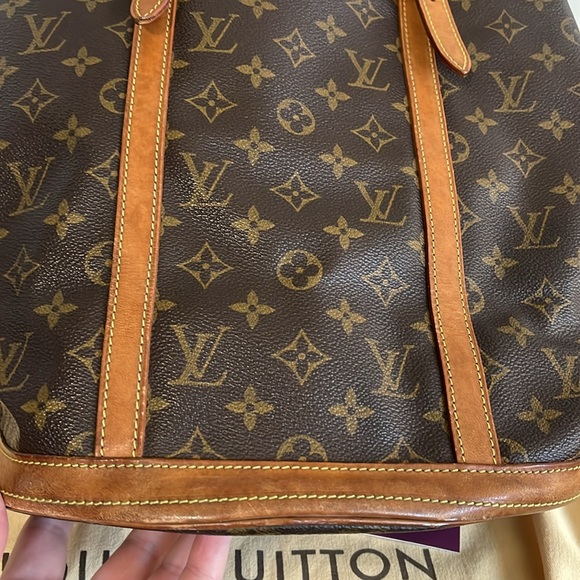 EUC Louis Vuitton Vintage Bucket Bag withh Dustbag! - Picture 2 of 14